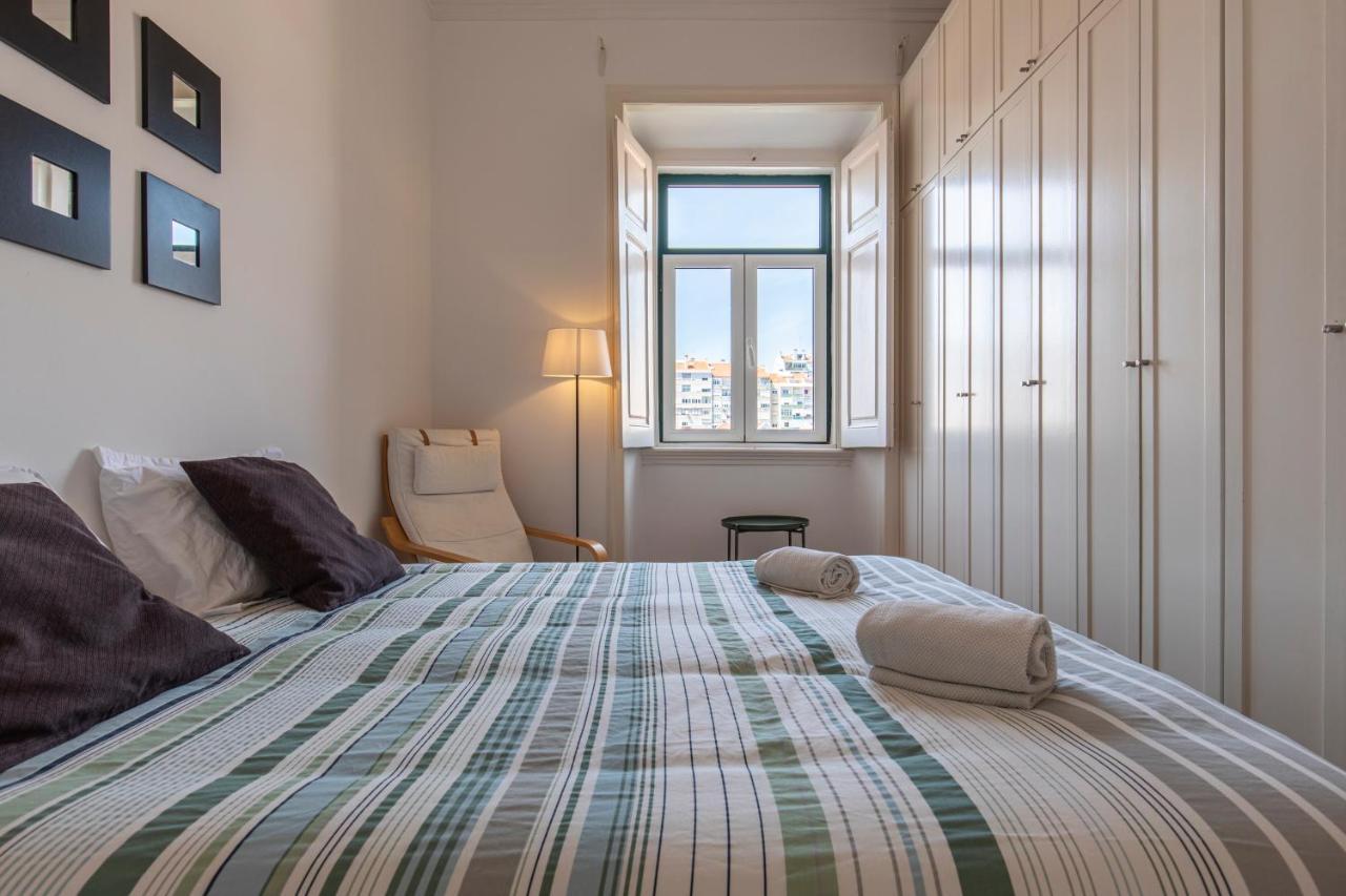 Typical 2Bdr Apartment In Lisbon By Lovelystay Экстерьер фото