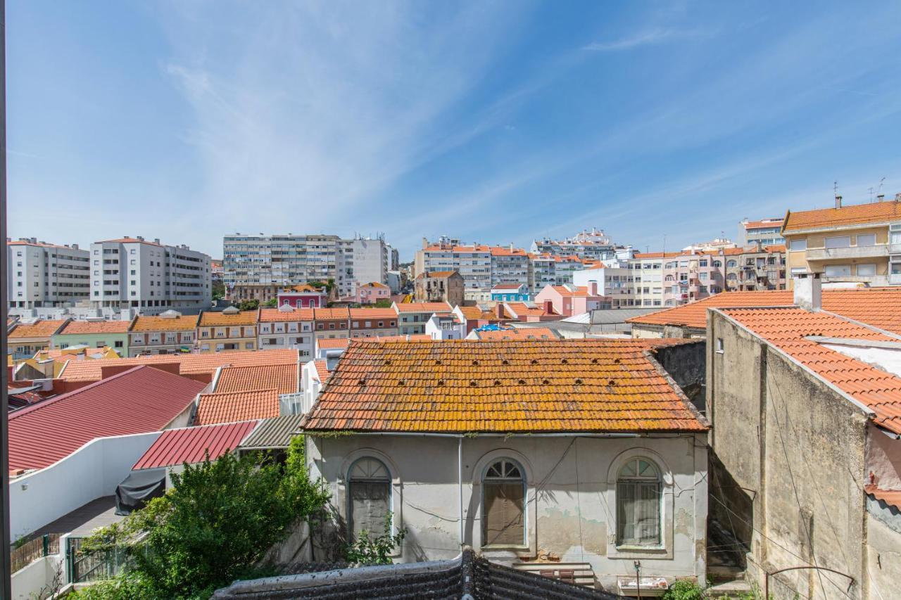 Typical 2Bdr Apartment In Lisbon By Lovelystay Экстерьер фото