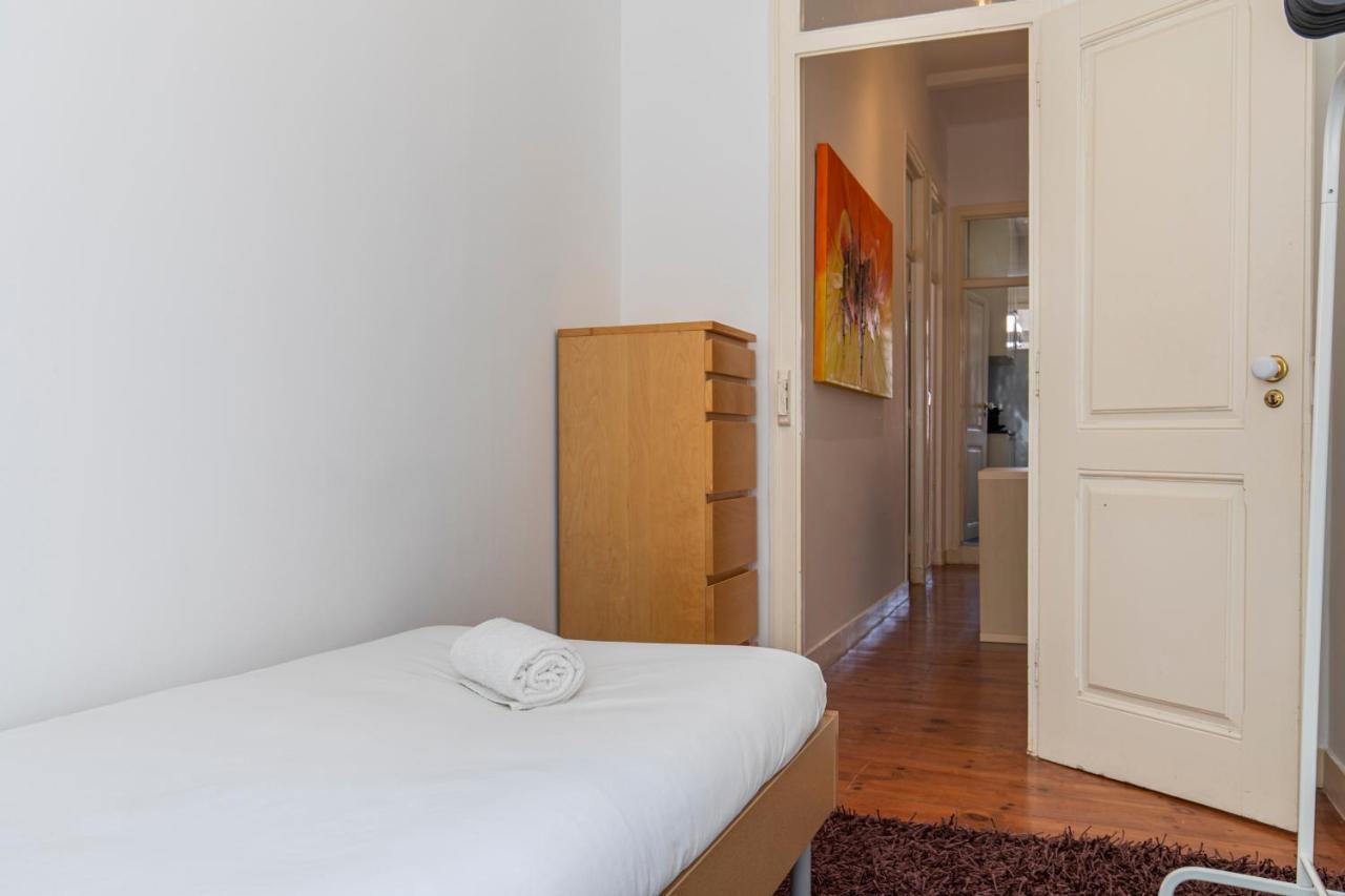 Typical 2Bdr Apartment In Lisbon By Lovelystay Экстерьер фото